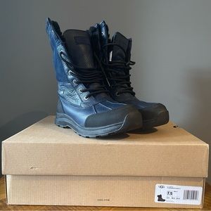 UGG Adirondack Boot III